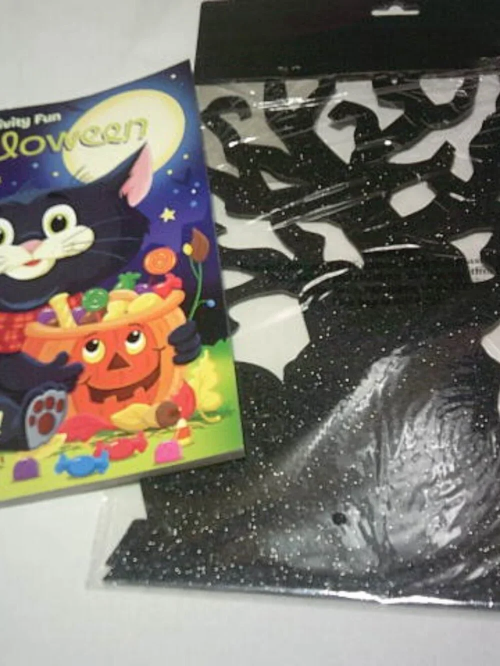 NEW KIDS SPOOKY COLOR & ACTIVITY BOOK & BLK GLITTER HALLOWEEN CENTERPIECE TREE